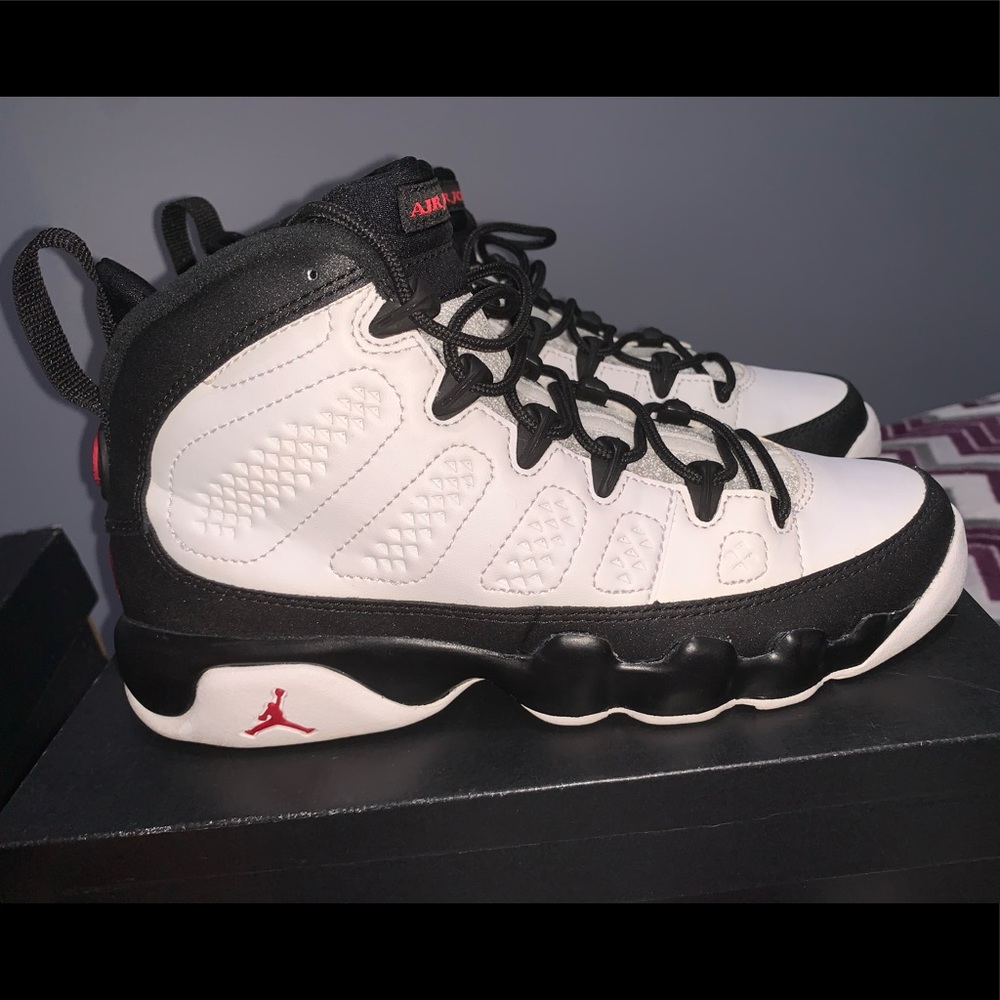 Air Jordan’s 9 Retro BG “Space Jam”